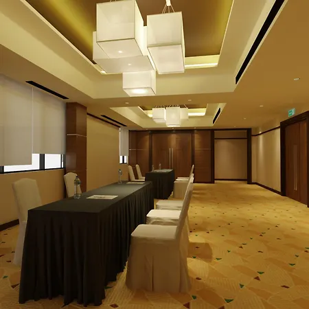 Hallmark Crown Hotel-3